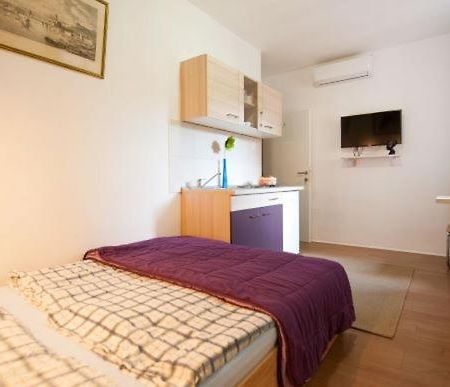 Centar 2 Private Room With Ensuite And Kitchenette Split Luaran gambar